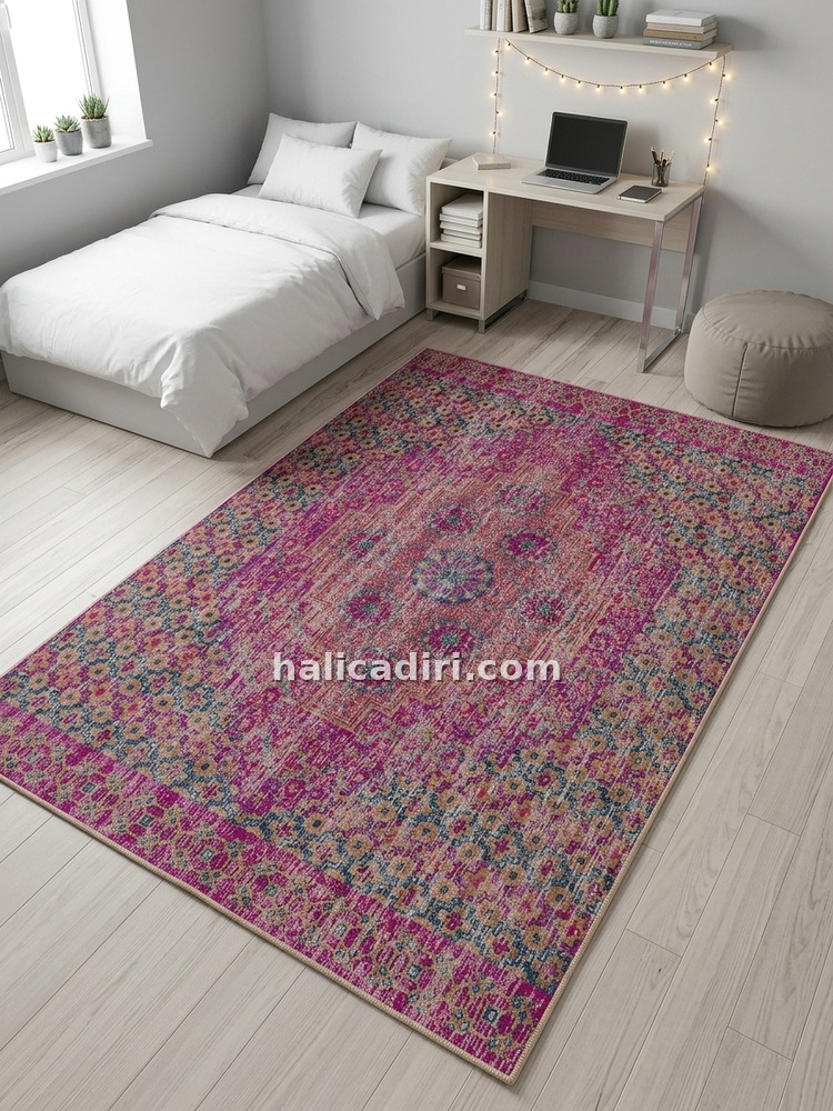 Fuşya Zemin, Lacivert & Hardal Geometrik Madalyon Desenli Yıkanabilir Bambu Salon Halısı, pati dostu kullanım