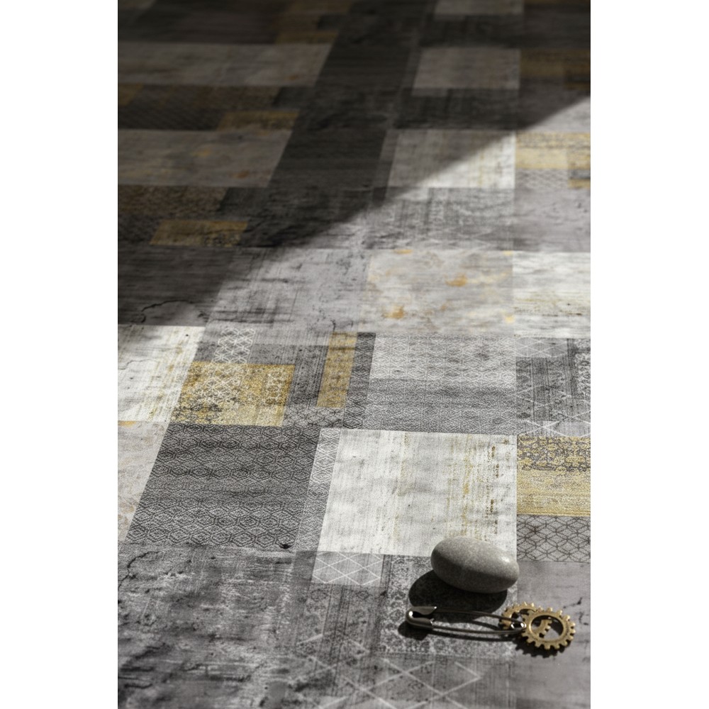 Vezura 10451 Bambu Halı: Gri ve Gold Geometrinin Modern Yorumu, kenar ve overlok detayı